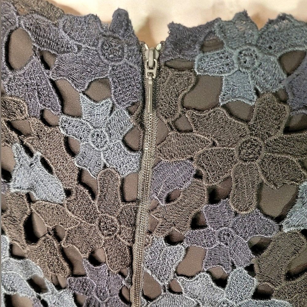 Elie Tahari Ophelia black navy Lace Dress- Sz 10 Like New - Picture 5 of 13